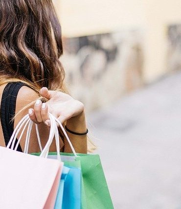 I 5 migliori siti di shopping online come Yoox